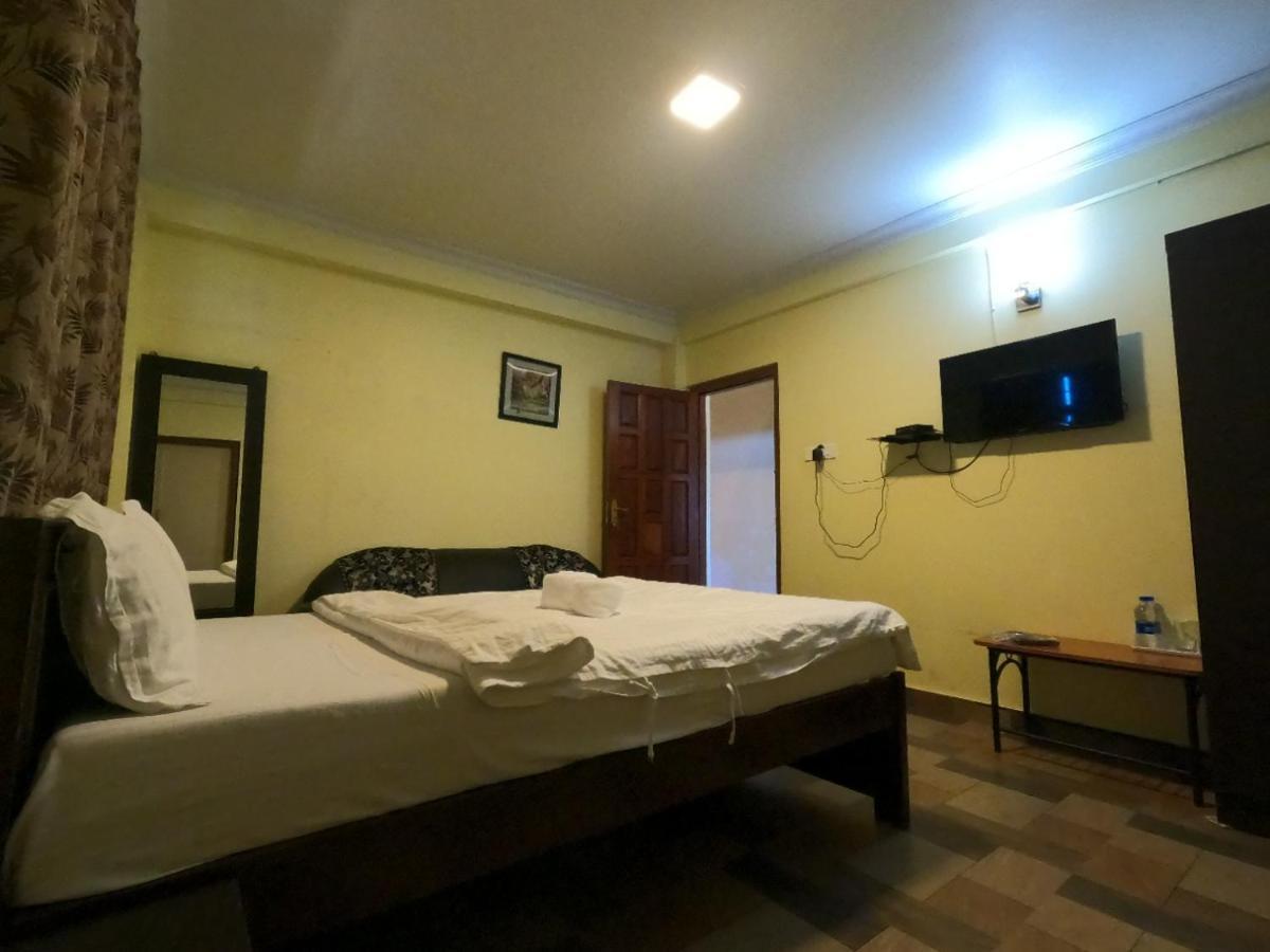 Aurora Guest House Shillong Bagian luar foto