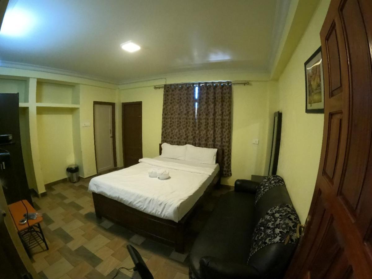 Aurora Guest House Shillong Bagian luar foto