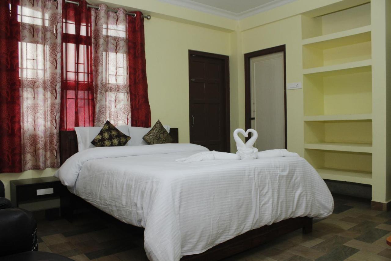 Aurora Guest House Shillong Bagian luar foto