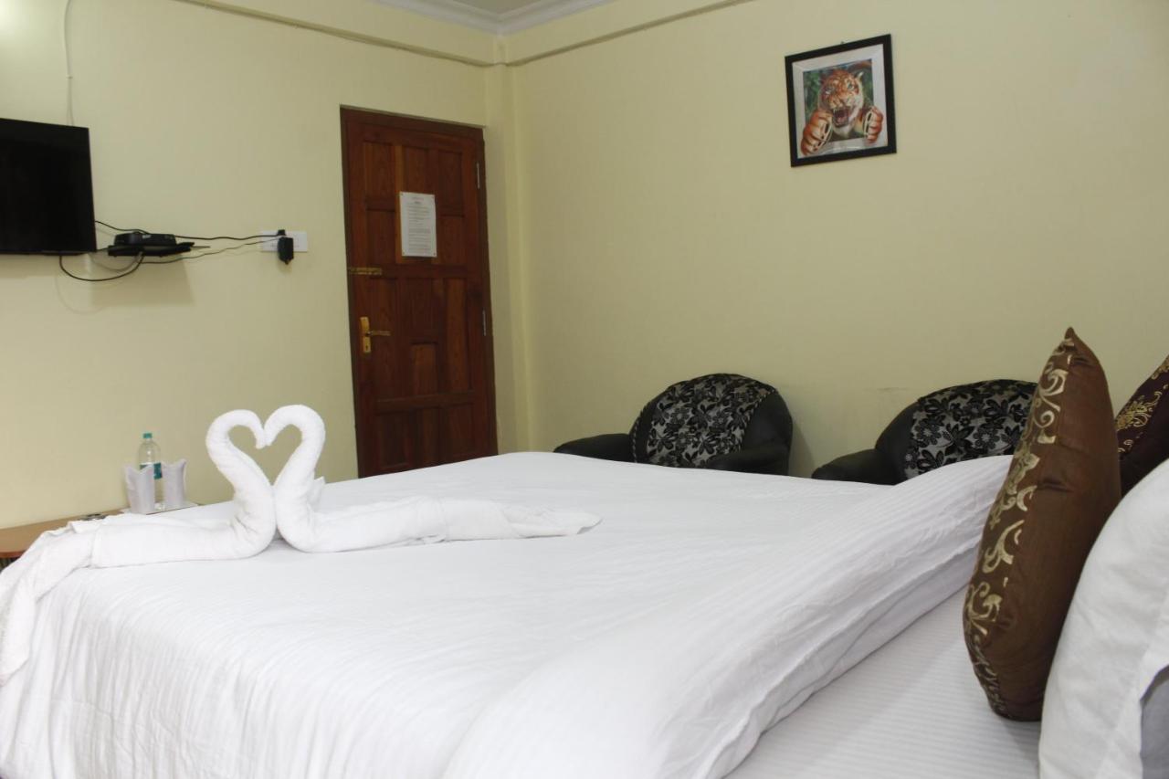 Aurora Guest House Shillong Bagian luar foto