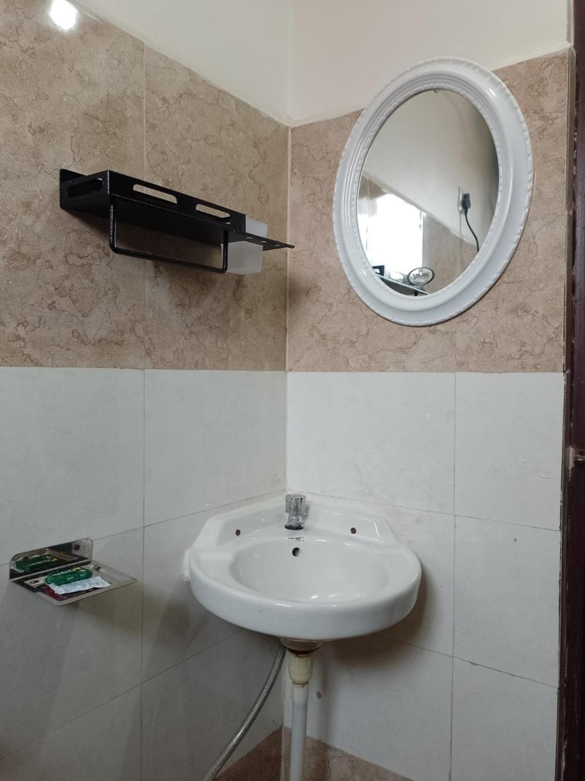 Aurora Guest House Shillong Bagian luar foto